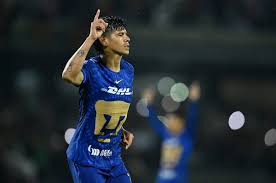 Pumas y Robert Morales, separados por 77 millones