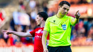 Sandro Schärer referees the Champions League semi-final between PSG and Bayern | blue News