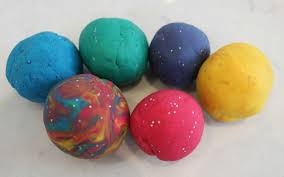 Resultado de imagen para niño plastilina