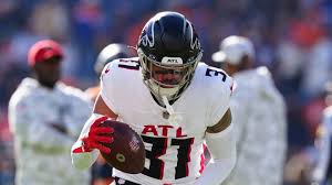 Former Falcons safety to retire from NFL after 9 seasons