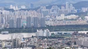전세 계약하려고 집주인 만났더니 18살…‘평균 2억’ 돈 어디서 구했나 봤더니