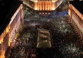 Com queda de governo, Bulgária entra em crise antes de entrada na zona do euro