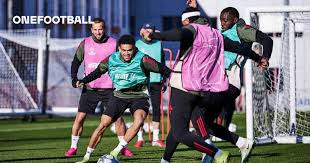 Last 16 in sight: FCB take on Union SG