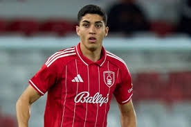 Flamengo planeja data para tirar Jair do Nottingham Forest, diz jornal