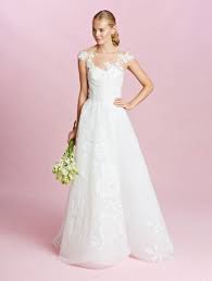 Resultado de imagem para tendencia de vestidos de noivas 2016