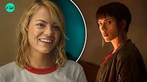 “I’m sorry”: Emma Stone Screams to Apologize For Aloha After Dig at Her and 
Scarlett Johansson For Playing an Asian Character in Ghost in the Shell