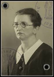 Emma Wolff urodziła się w Weinberg 28.11.1891 w Essen. (4)