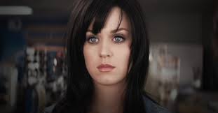 Paramount Insurge ha debutado un nuevo clip de su documental de Katy Perry: Part of Me 3D , que llega a las salas el 5 de julio. Perry… - katy-perry-part-of-me