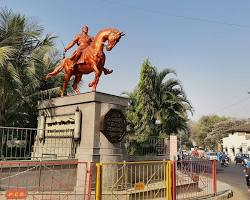 Image of Shivaji's statue in Pune