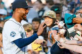 Mariners star nominated for prestigious award