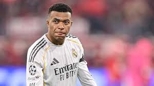 Alvaro Arbeloa missed his chance to hold Kylian Mbappe accountable