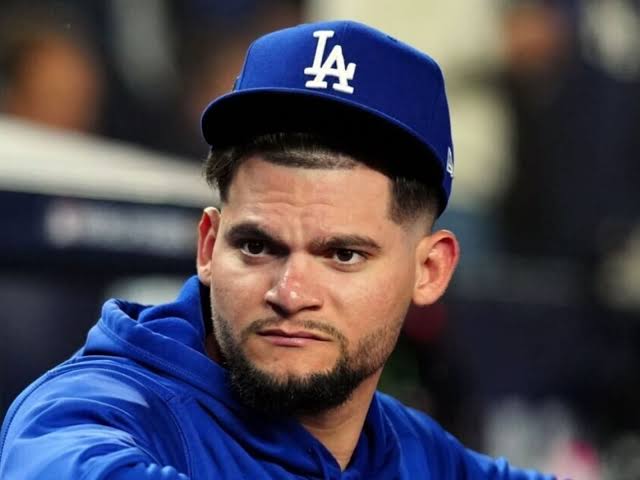 Dave Roberts: Andy Pages Has To ‘Eliminate Those Outs On The Bases’ |  Yardbarker