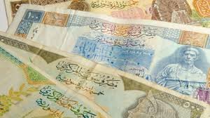 ارتفاع الدولار في السوق السوداء بسوريا وقرارات اقتصادية متزامنة