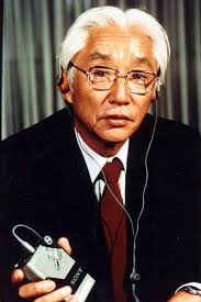 1921 - S-a născut japonezul Akio Morita, inventatorul “Walkman-ului”, cofondator, în 1946, alături de Masaru Ibuka, al holdingului electronicii “Sony”; ... - akiomorita