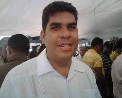 José Luis Vallenilla: ¿Lucha contra la corrupción o persecuc... Maracay, 18 de junio de 2013.- Últimamente los voceros del gobierno lanzan acusaciones de ... - l_jose-luis-vallenilla-5