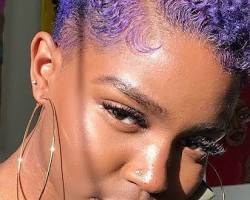 Image de Purple Curly Hair with Buzzcut