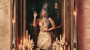 Melanie Martinez lança o novo álbum, "HADES". Escute com todas as letras!