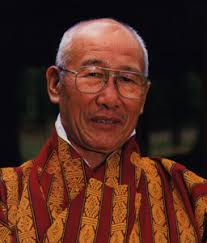 Yab Ugyen Dorji - bt_queensfather01m