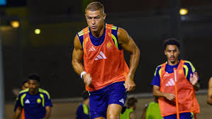 Reciben a Cristiano tras boda y está listo para jugar con Al Nassr