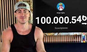 Alejo Igoa celebra su récord de 100 millones de suscriptores con un show en Buenos Aires