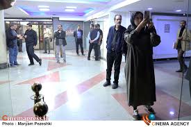 عکس/ مراسم رونمایی از تابلوی نقاشی «وداع آخر»