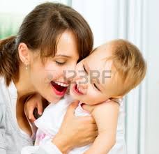 Mutlu Gülen Anne ve Bebek Evde öpüşme ve sarılma photo. Mutlu Gülen Anne ve Bebek Evde.. #22455292 - 22455292-mutlu-g%25C3%25BClen-anne-ve-bebek-evde-%25C3%25B6p%25C3%25BC%25C5%259Fme-ve-sar%25C4%25B1lma