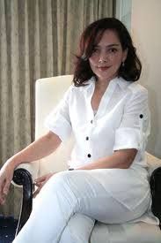 Hasil gambar untuk bugil telanjang NAJWA SHIHAB indonesia presenter tv