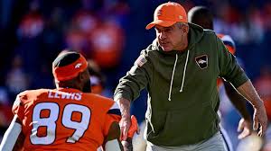 Broncos Linked to ‘Incredible’ Payton Draft Fit—But There’s a Catch