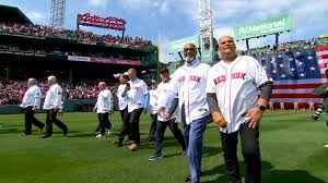 1986 Red Sox honored at Red Sox home opener