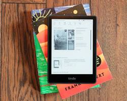 Image of Kindle Paperwhite (Signature Edition)