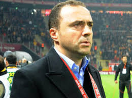 G.Saray&#39;ın efsanevi oyuncularından Arif Erdem, 1997 yılında oynanan İstanbulspor maçındaki penaltı olayına açıklık getirdi. 20 Ağu 2012 11:53 - 214398_arif-erdem