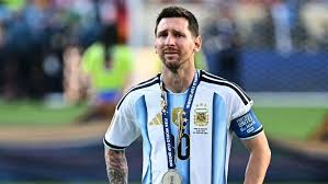Messi says retiring from international football