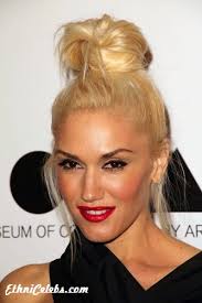 Her father, Dennis Stefani, is of Italian descent, and her mother, Patti Flynn, has Irish, English, Scottish, Norwegian, and German ancestry. - gwen-stefani