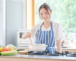 料理をする人の画像