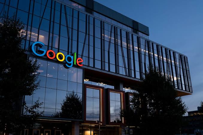 Alphabet investors still underestimate Google Cloud as revenue growth accelerates to 82% year over year, outpacing AWS and Azure