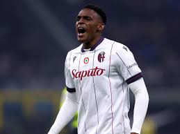 Roma’s week of turmoil ends with Malen leading a win at Bologna