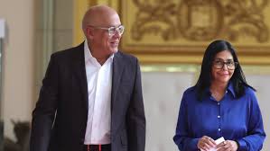 Washington y los Rodríguez inician las negociaciones para la transición venezolana con Machado al margen