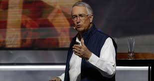 Juez de Londres regaña a Salinas Pliego por tratar de ganar con trampas y espionaje