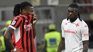 Milan vs. Fiorentina: ¡Duelo clave en San Siro! ¿Escapará la Fiore? - Imagen principal del artículo