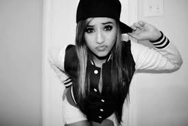 Résultat de recherche d'images pour "swag girl"