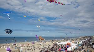 Rencontres internationales de Berck : « le vent est gratuit », la magie des cerfs-volants aussi