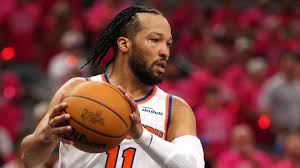 Jalen Brunson blasts ref Scott Foster over Game 1 no-call in Knicks-Spurs