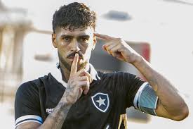 Com contrato até o fim do ano, Barboza tem negociação por renovação emperrada e pede garantias