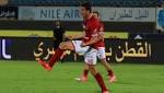 المنتخب يطمئن على سعد سمير..