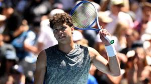Ben Shelton advances to third round of the Australian Open