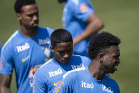 Seleção brasileira enfrenta tabu histórico relacionado à estreia na Copa do Mundo