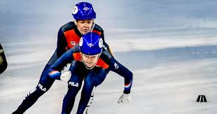 Als kinderen uit succesvolle shorttrack-familie groeiden zusjes Velzeboer uit tot wereldtoppers: ‘We hebben veel strijd gehad’