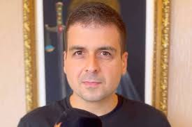 Apresentador é condenado pelo STJ por perseguir e ofender empresário baiano