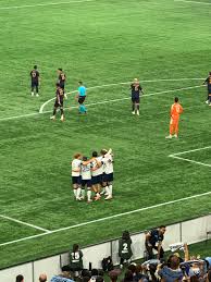 Whitecaps atropelam o LA Galaxy no BC Place em noite histórica de Gauld