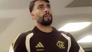 Flamengo informa fratura de Lucas Paquetá; saiba detalhes